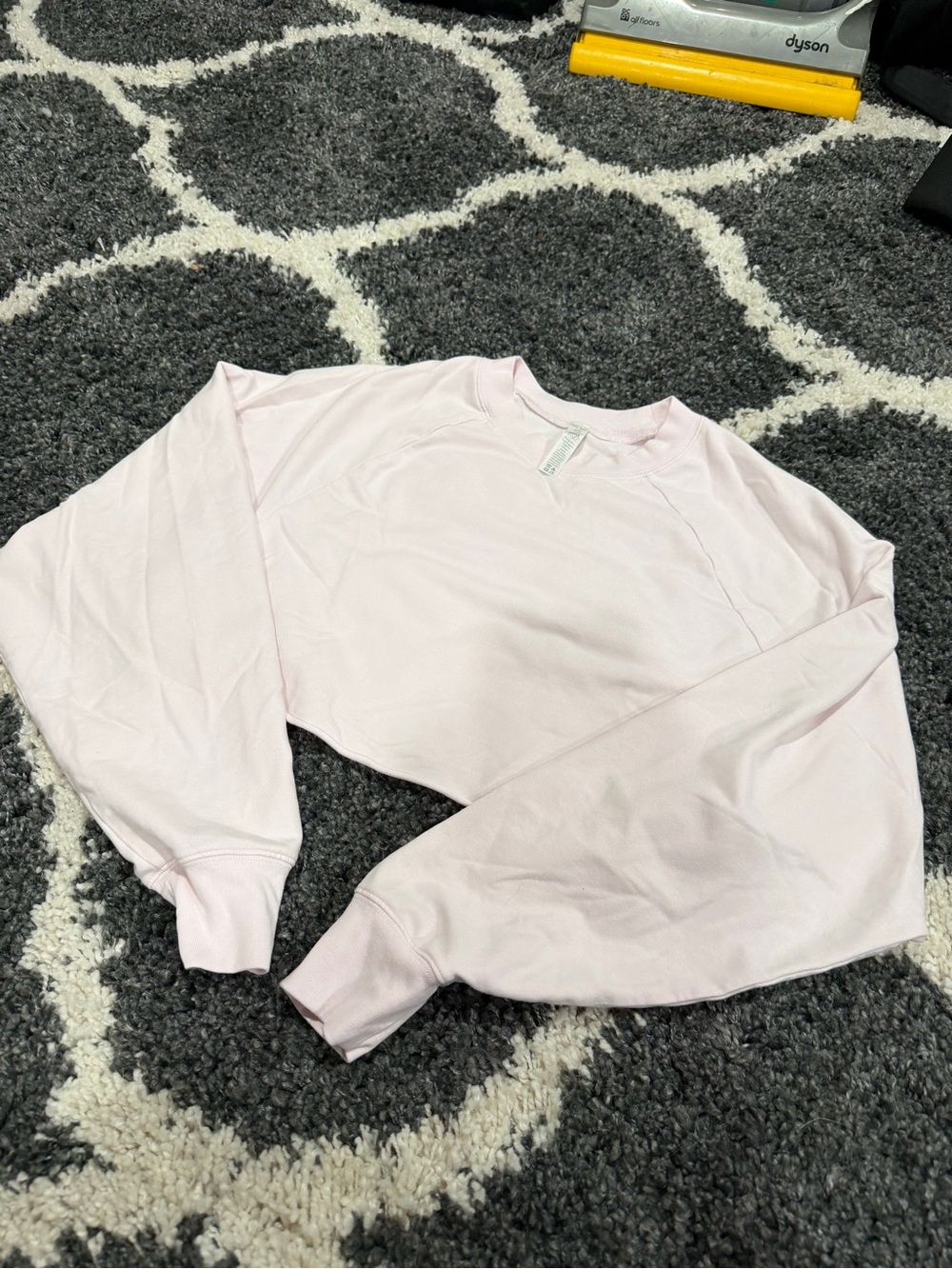 ALO Yoga Light Pink Cropped Long Sleeve Top